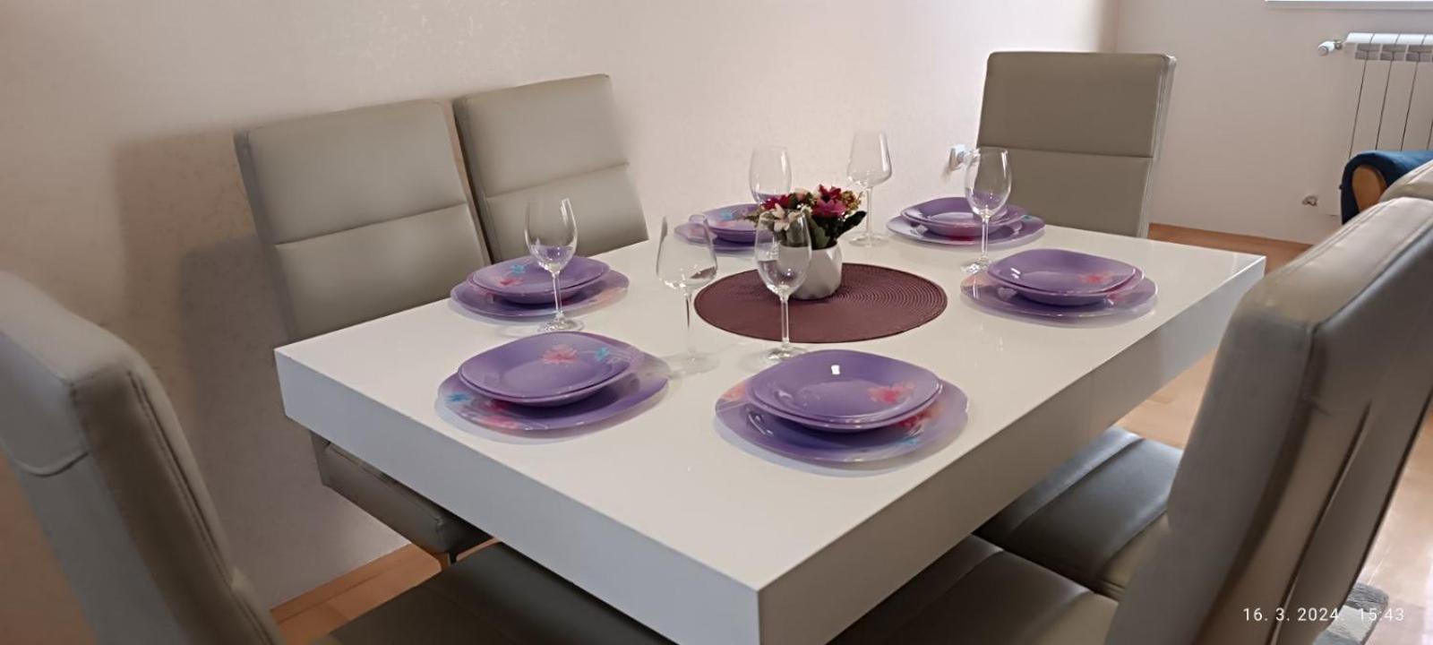 פירוט Apartman Lara מראה חיצוני תמונה